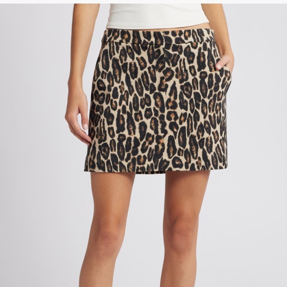 Theory leopard print stretch wool miniskirt - Picture 2 of 4